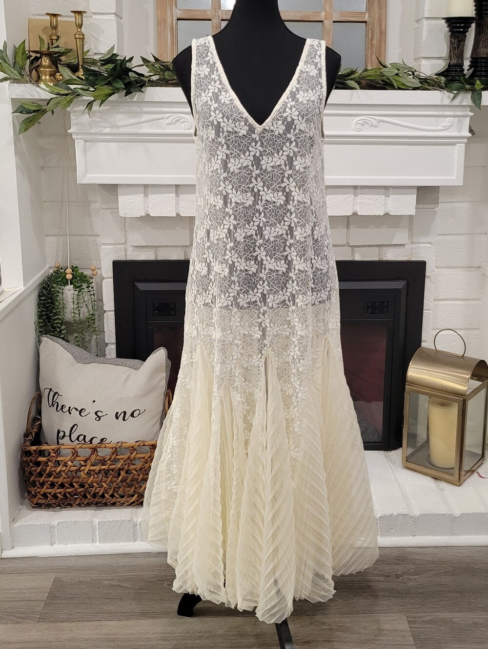 Anthropologie Fairycore Cream Sleeveless Maxi Godet Lace Tunic Dress Xs-small